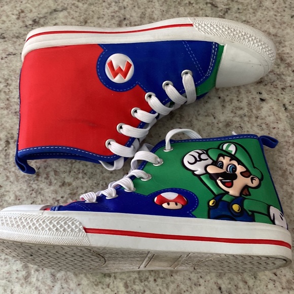 Super Mario Hightop’s - Picture 3 of 6
